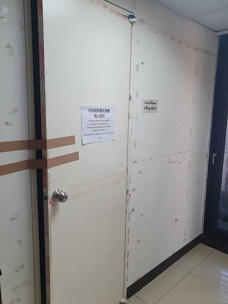 三級警戒期間封鎖移工宿舍交誼廳，避免群聚