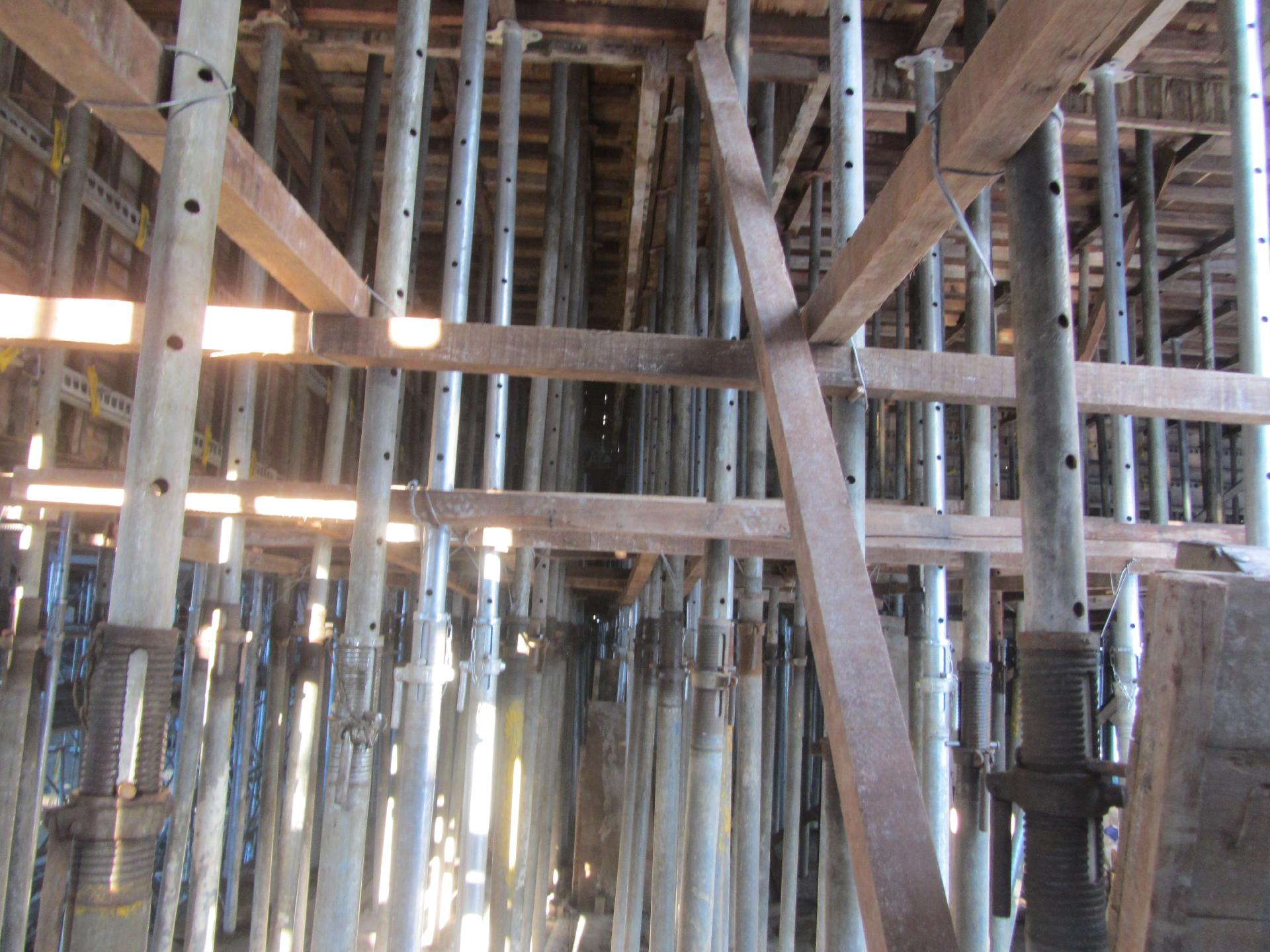 01模板支撐組立