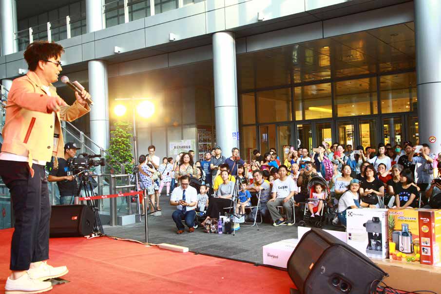 歌手蕭煌奇為身障街頭藝人站台
