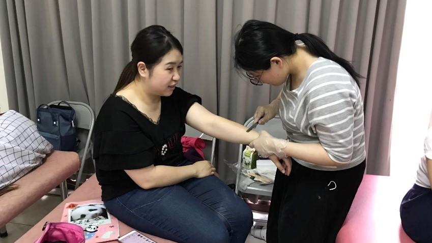 美甲美容師產訓合作班上課情形